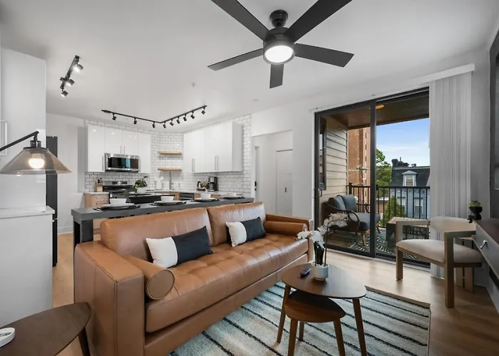 Pfr - Highland, 3br 2ba Shadyside Condo, Penthouse Unit, 2 Decks, Off-street Parking, 4th Floor Walkup Apartamento Pittsburgh