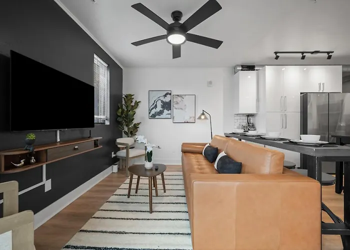 Pfr - Highland, 3br 2ba Shadyside Condo, Penthouse Unit, 2 Decks, Off-street Parking, 4th Floor Walkup * Pittsburgh