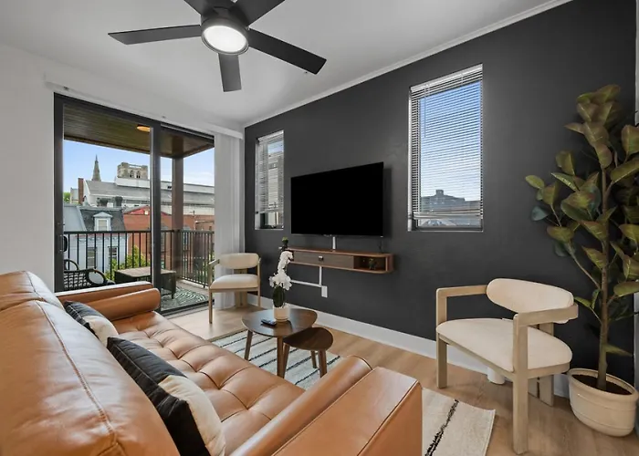 Pfr - Highland, 3br 2ba Shadyside Condo, Penthouse Unit, 2 Decks, Off-street Parking, 4th Floor Walkup Apartamento *